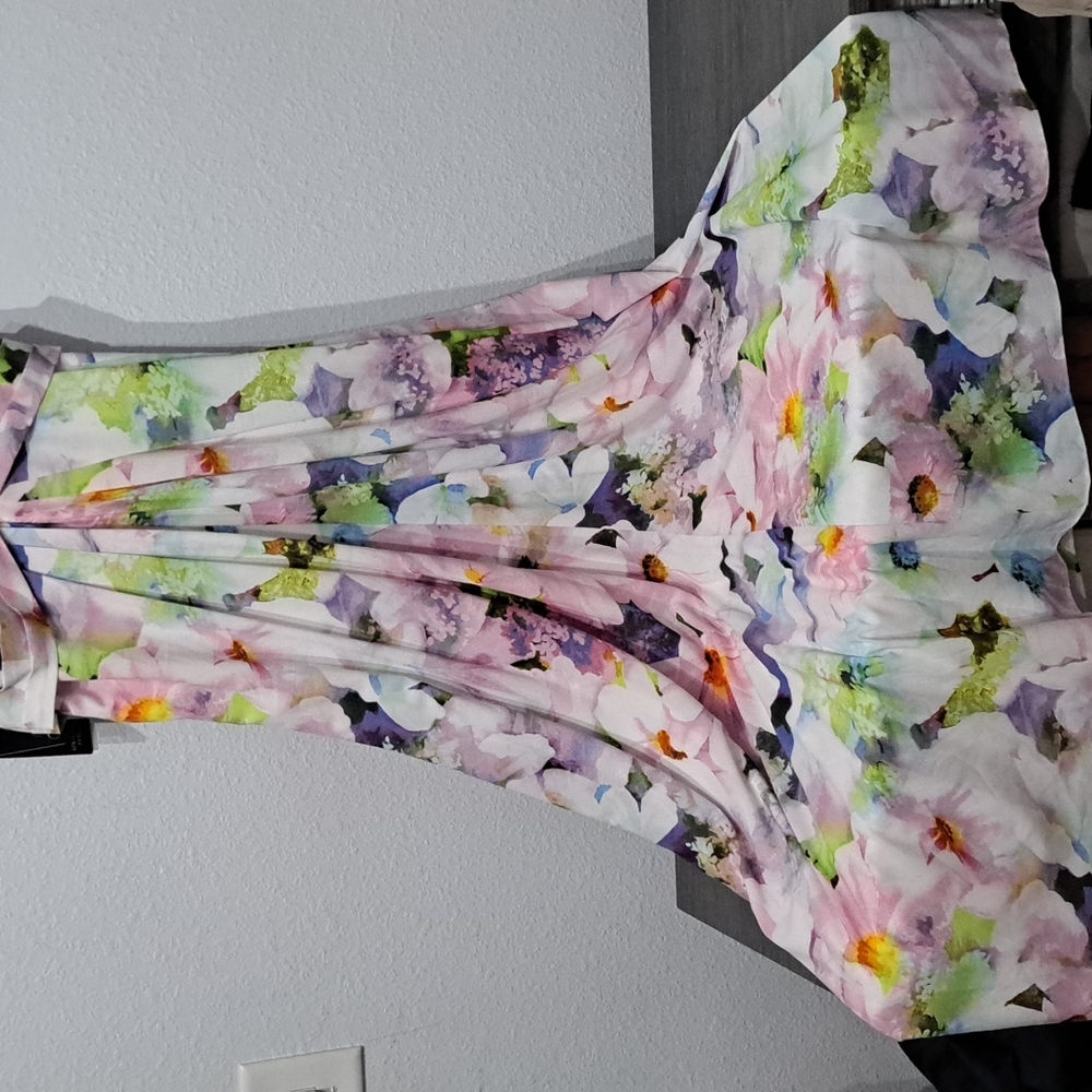 Adrianna Papell Women's Floral Halter Gown - Picture 10 of 15